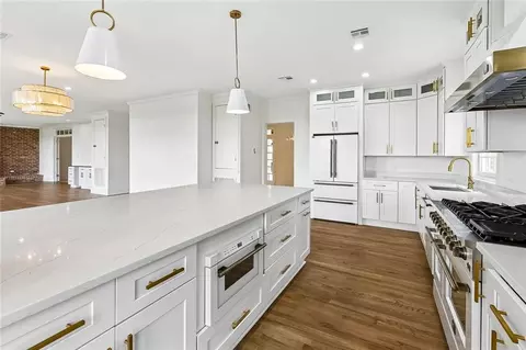 Kitchen - 26 Mesa St, Kenner, LA 70065 photo 2 of 3