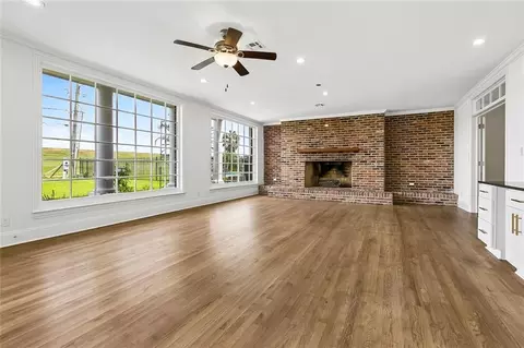 Living - 26 Mesa St, Kenner, LA 70065 photo 5 of 7
