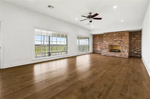 Living - 26 Mesa St, Kenner, LA 70065 photo 6 of 7