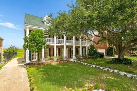 Exterior - 26 Mesa St, Kenner, LA 70065 photo 2 of 8