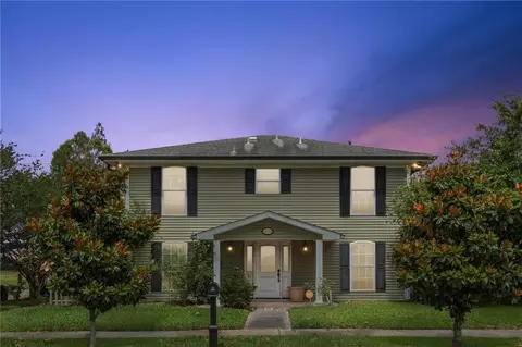 2600 Pirate Dr, Chalmette, LA 70043