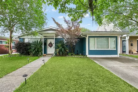 8929 Camille Ct, River Ridge, LA 70123