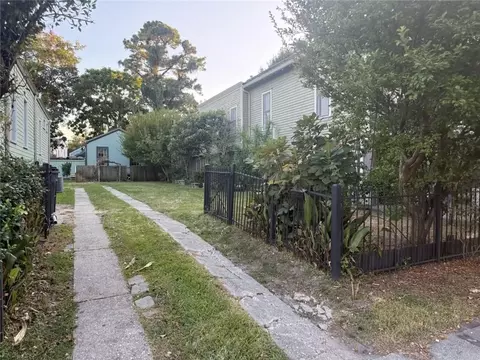 2646 Lepage St, New Orleans, LA 70119