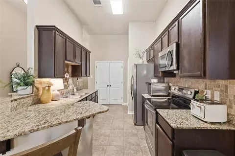 Entry Way - 116 Meadow Spring Pl, Covington, LA 70435 photo 3 of 3