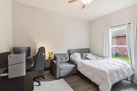 Bedroom - 116 Meadow Spring Pl, Covington, LA 70435 photo 3 of 3