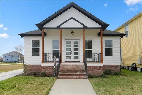 9 Monplaiser Pl, New Orleans, LA 70114