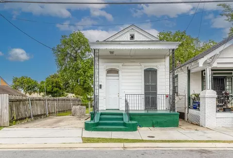 1716 Port St, New Orleans, LA 70117