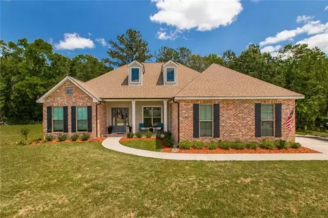 607 Deason Dr, Picayune, MS 39466