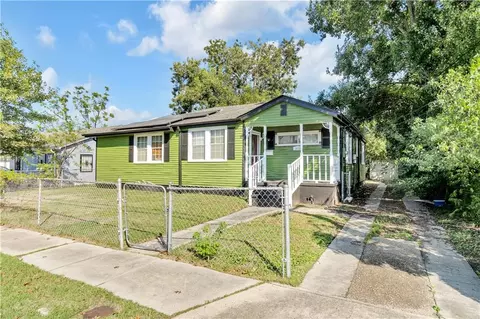 1613 Clouet St, New Orleans, LA 70117