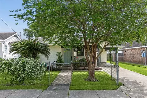 321 Zinnia Ave, Metairie, LA 70001