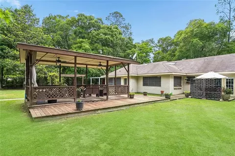 Exterior - 232 Chateau Dr, Slidell, LA 70460 photo 13 of 16