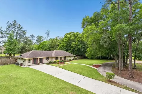Exterior - 232 Chateau Dr, Slidell, LA 70460 photo 3 of 16