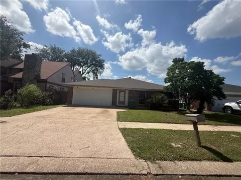 4141 Loire Dr, Kenner, LA 70065