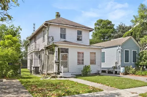 912 Cambronne St, New Orleans, LA 70118