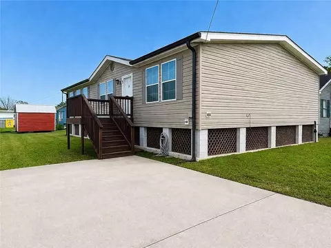 1535 Avenue B Dr, Marrero, LA 70072