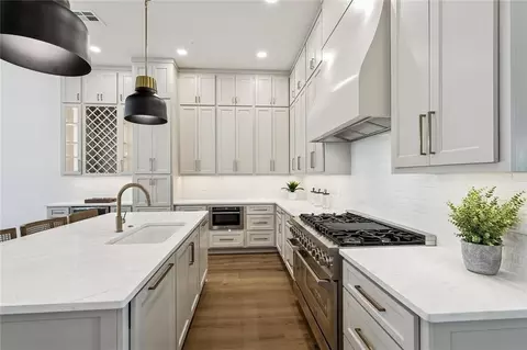 Kitchen - 1172 Delta Ln, Covington, LA 70433 photo 2 of 3