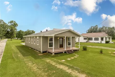 2536 Highway 1 Hwy, Raceland, LA 70394