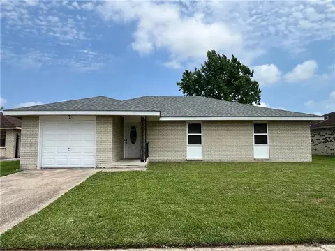 3133 Ventura Ln, Marrero, LA 70072