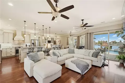 Living - 2319 Sunset Blvd, Slidell, LA 70461 photo 1 of 3