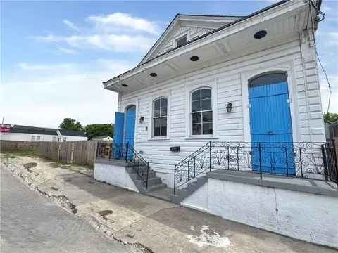 1533 Arts St, New Orleans, LA 70117