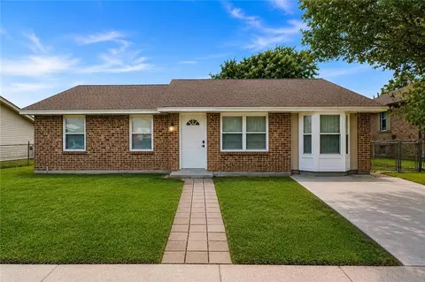 2031 Sauvage St, Marrero, LA 70072