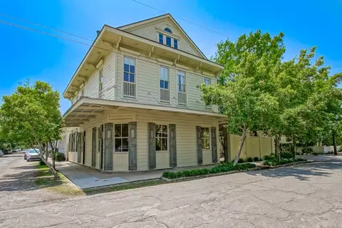 3900 Coliseum St, New Orleans, LA 70115