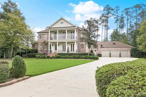 6 Finch Ln, Mandeville, LA 70471