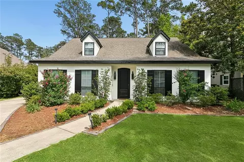 105 Cerf Pl, Mandeville, LA 70471