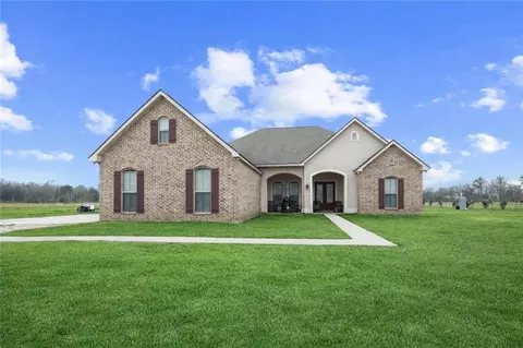 80267 Railroad Ave, Bush, LA 70431