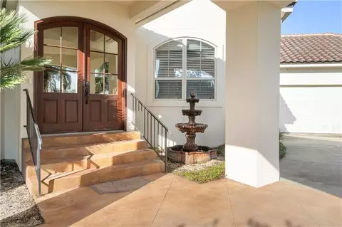 Entry Way - 1605 Vela Cv, Slidell, LA 70458 photo 1 of 3