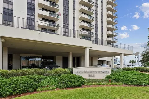 300 Lake Marina Ave #4A, New Orleans, LA 70124