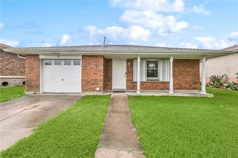 21 Holy Cross Pl, Kenner, LA 70065