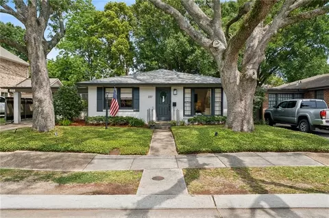 227 E William David Pkwy, Metairie, LA 70005