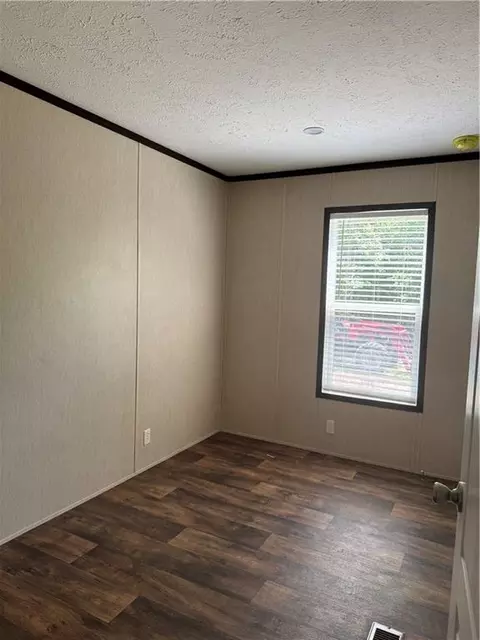 Bedroom - 29520 Lindas Haven Rd, Springfield, LA 70462 photo 2 of 4