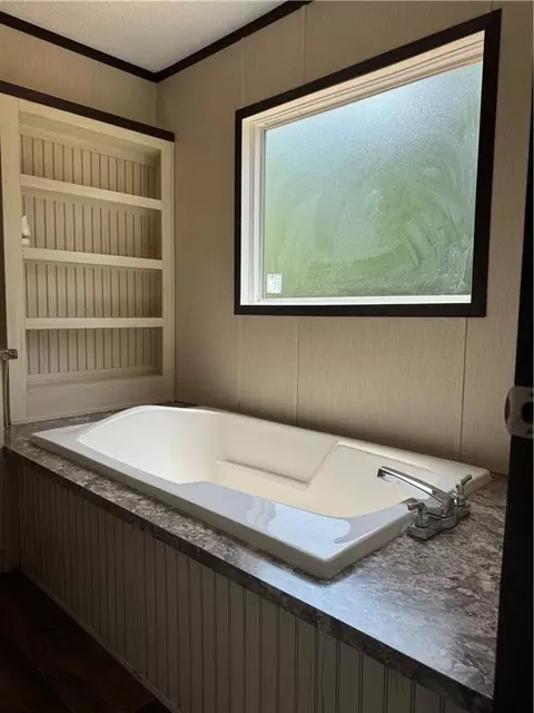 Bath - 29520 Lindas Haven Rd, Springfield, LA 70462 photo 1 of 7