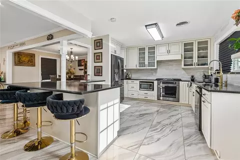 Kitchen - 187 Cedar Dr, Reserve, LA 70084 photo 1 of 2