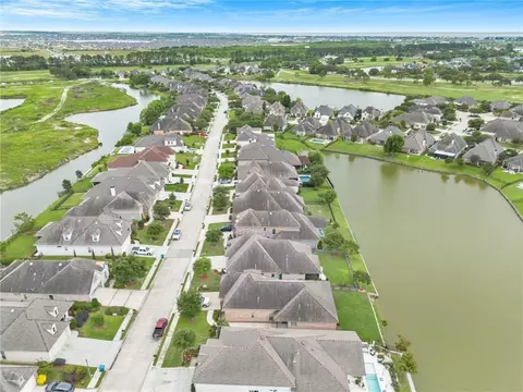 View/Area - 305 Nicklaus Dr, Slidell, LA 70458 photo 6 of 8