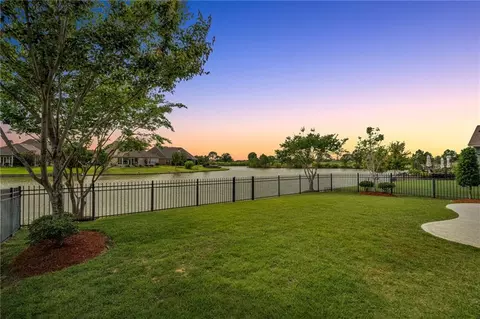 Exterior - 305 Nicklaus Dr, Slidell, LA 70458 photo 10 of 10