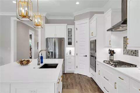Kitchen - 305 Nicklaus Dr, Slidell, LA 70458 photo 2 of 4