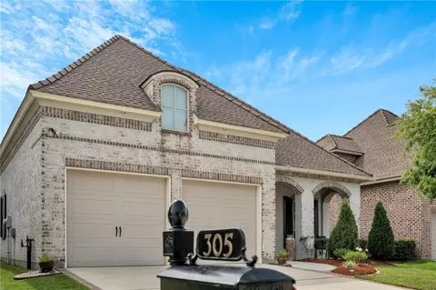 Exterior - 305 Nicklaus Dr, Slidell, LA 70458 photo 3 of 10