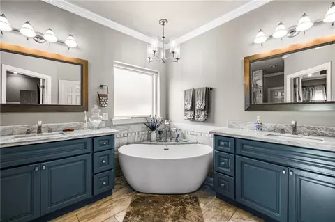 Bath - 249 Masters Point Ct, Slidell, LA 70458 photo 1 of 3
