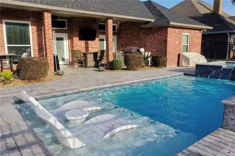Exterior - 249 Masters Point Ct, Slidell, LA 70458 photo 7 of 11