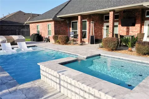 Exterior - 249 Masters Point Ct, Slidell, LA 70458 photo 3 of 11