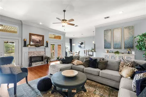 Living - 249 Masters Point Ct, Slidell, LA 70458 photo 4 of 4