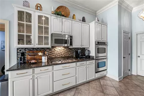 Kitchen - 249 Masters Point Ct, Slidell, LA 70458 photo 3 of 3