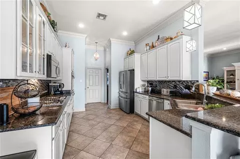 Kitchen - 249 Masters Point Ct, Slidell, LA 70458 photo 1 of 3