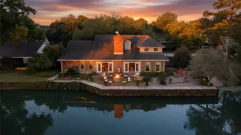 6 Mary Ridge Ct, River Ridge, LA 70123