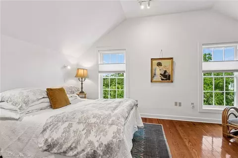 Bedroom - 1815 Lakeshore Dr, Mandeville, LA 70448 photo 2 of 3