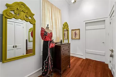 Entry Way - 1815 Lakeshore Dr, Mandeville, LA 70448 photo 2 of 3