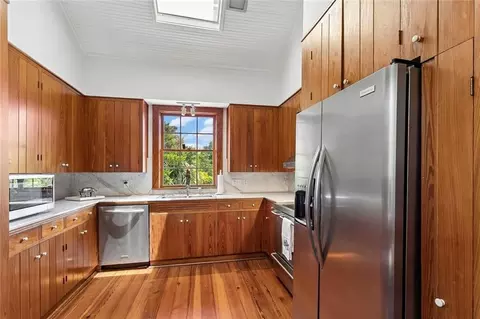 Kitchen - 1815 Lakeshore Dr, Mandeville, LA 70448 photo 1 of 2